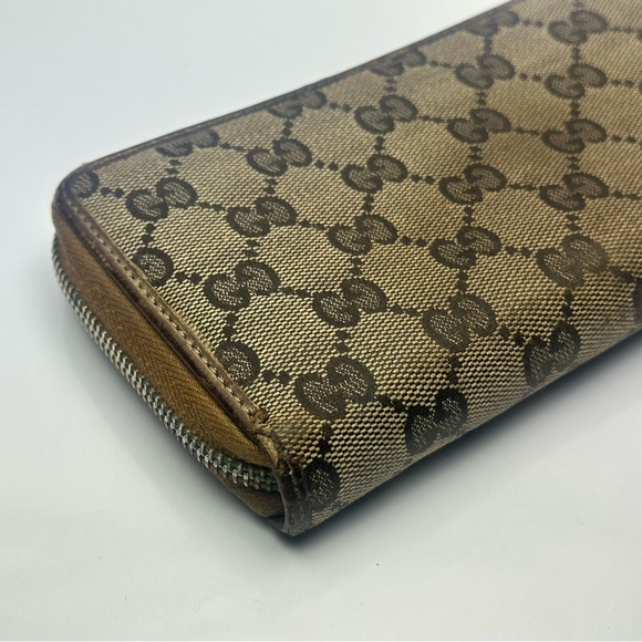 Gucci GG Monogram Zip Wallet - Picture 5 of 9